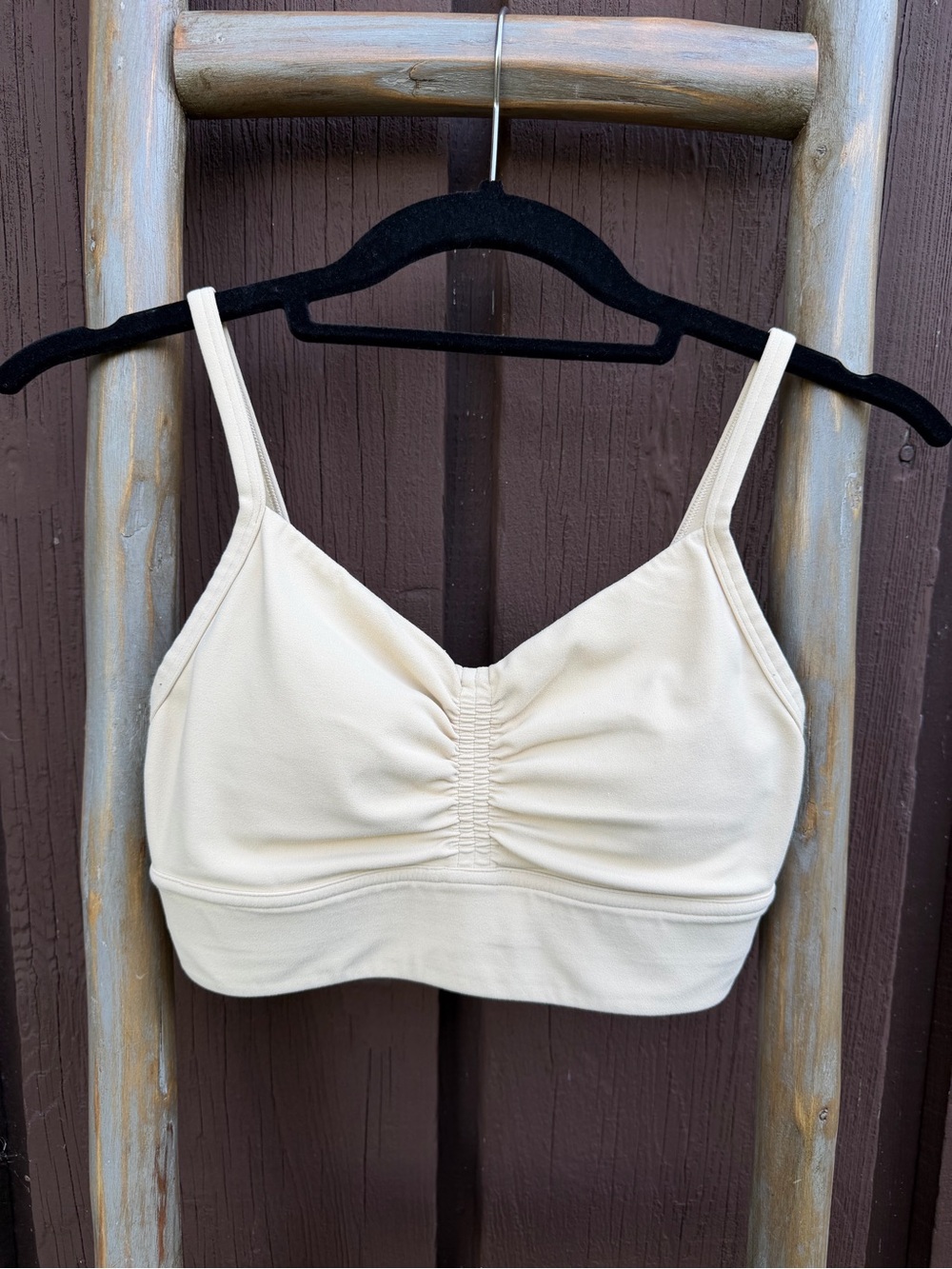 Lululemon Ruched Front Yoga Pilates Bra Nulu Size 4 Cream